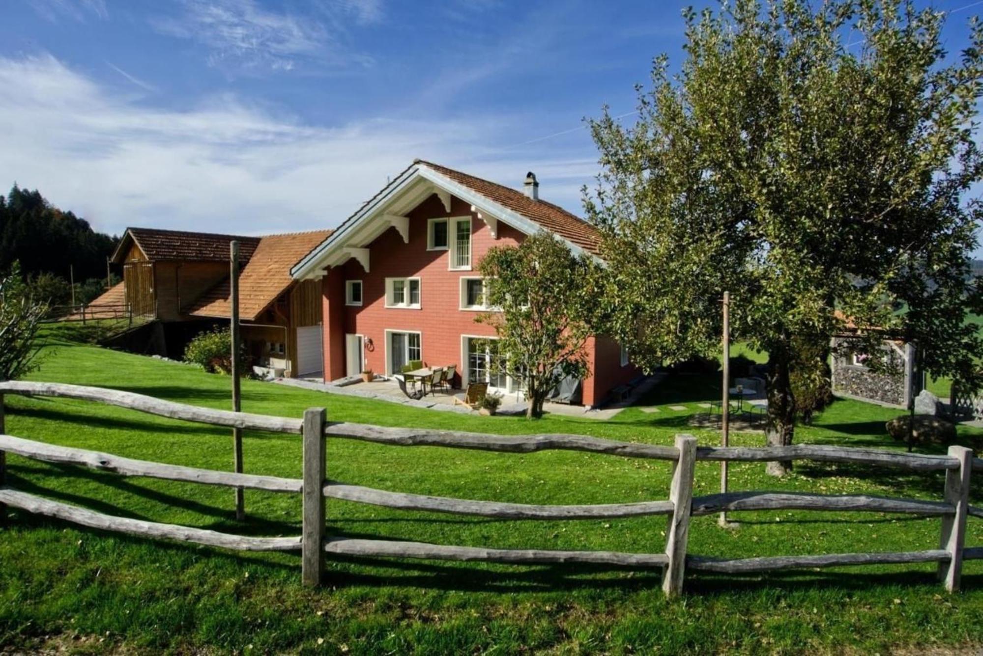 Ferienhaus "Hoerli" Im Toggenburg Villa Sankt Peterzell ภายนอก รูปภาพ